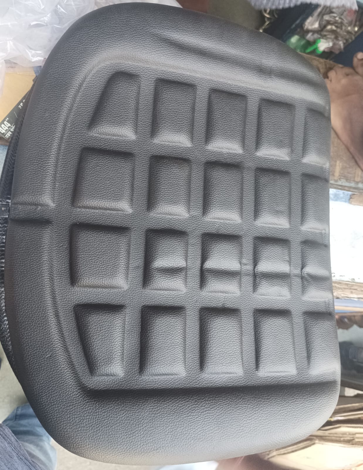 SEAT LOWER